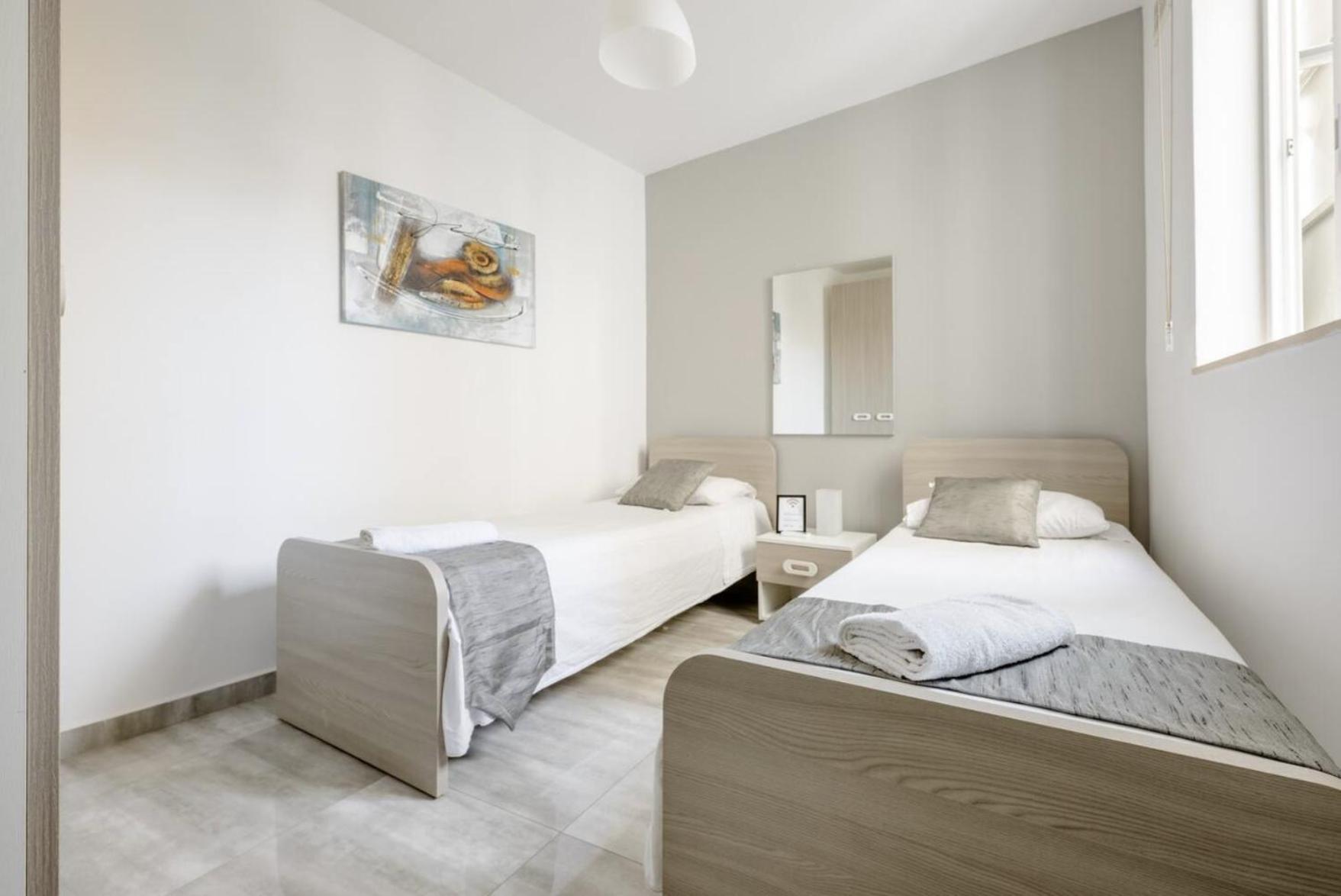 F12 Room 2, Private Room Two Single Beds Privated Bathroom In Shared Flat Msida Exterior foto
