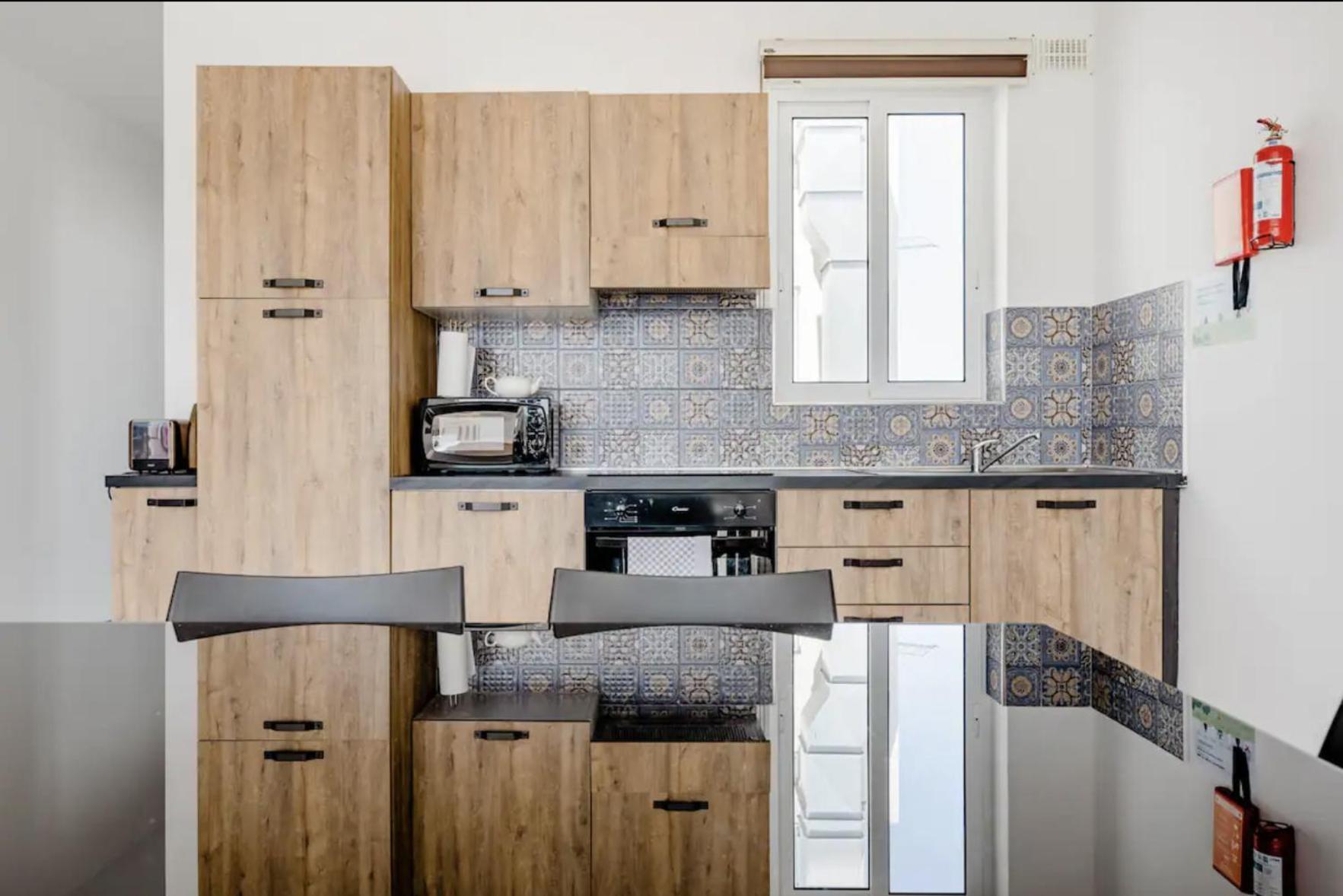 F12 Room 2, Private Room Two Single Beds Privated Bathroom In Shared Flat Msida Exterior foto