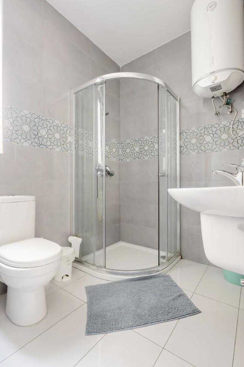 F12 Room 2, Private Room Two Single Beds Privated Bathroom In Shared Flat Msida Exterior foto