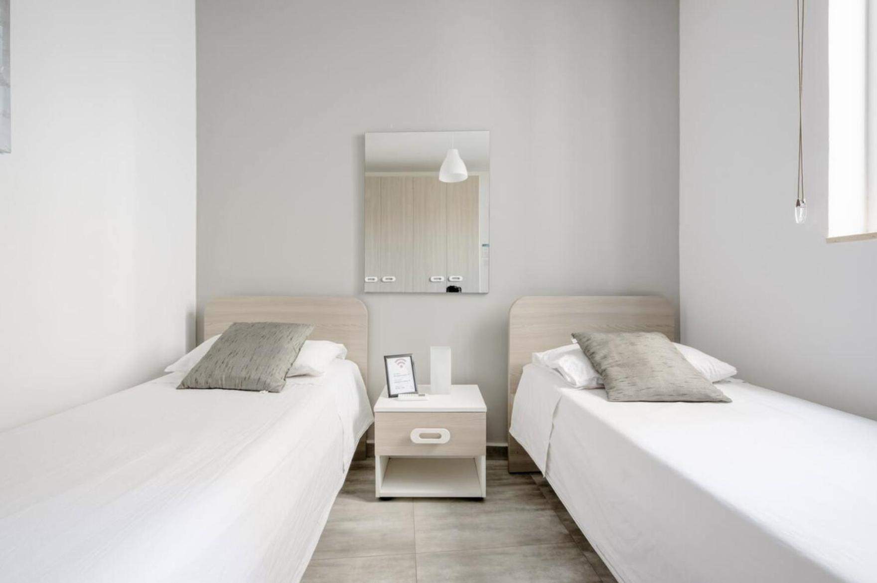 F12 Room 2, Private Room Two Single Beds Privated Bathroom In Shared Flat Msida Exterior foto